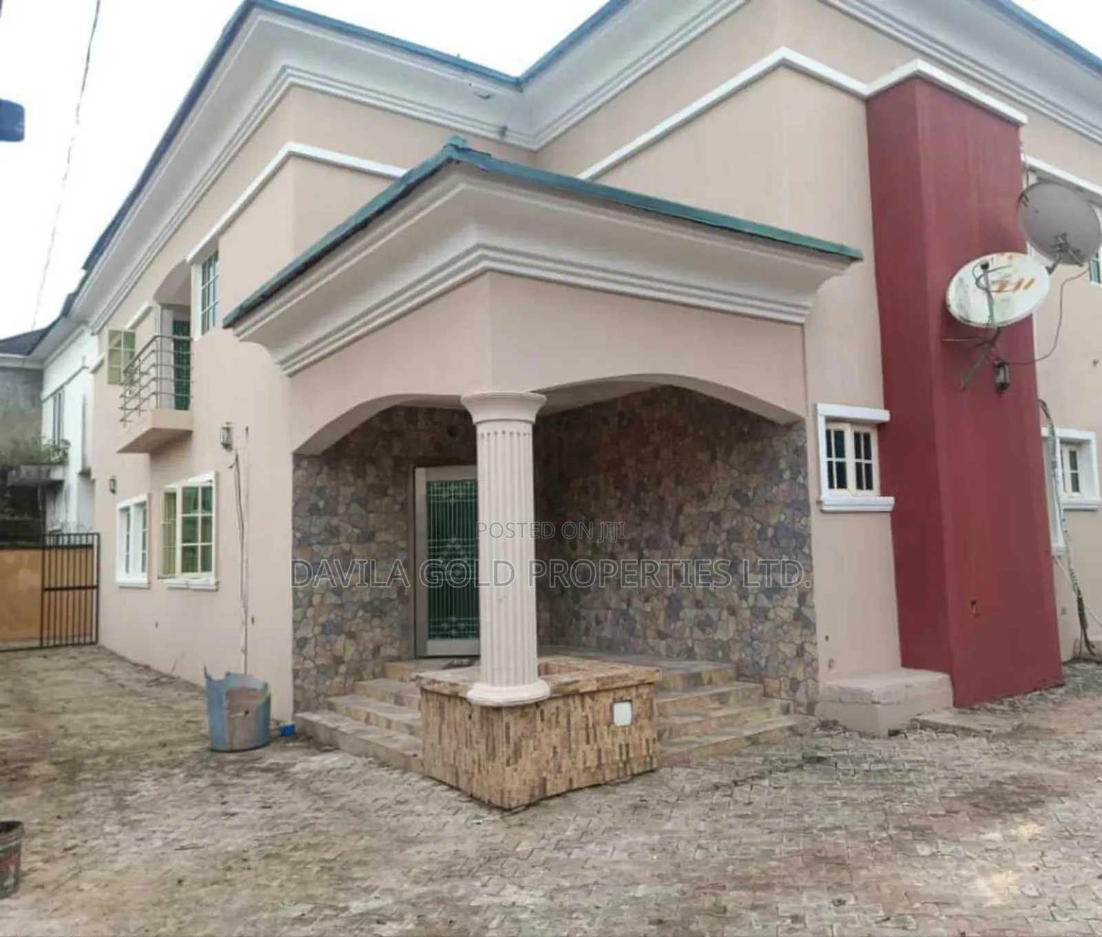 7bdrm Duplex in Benin City for sale