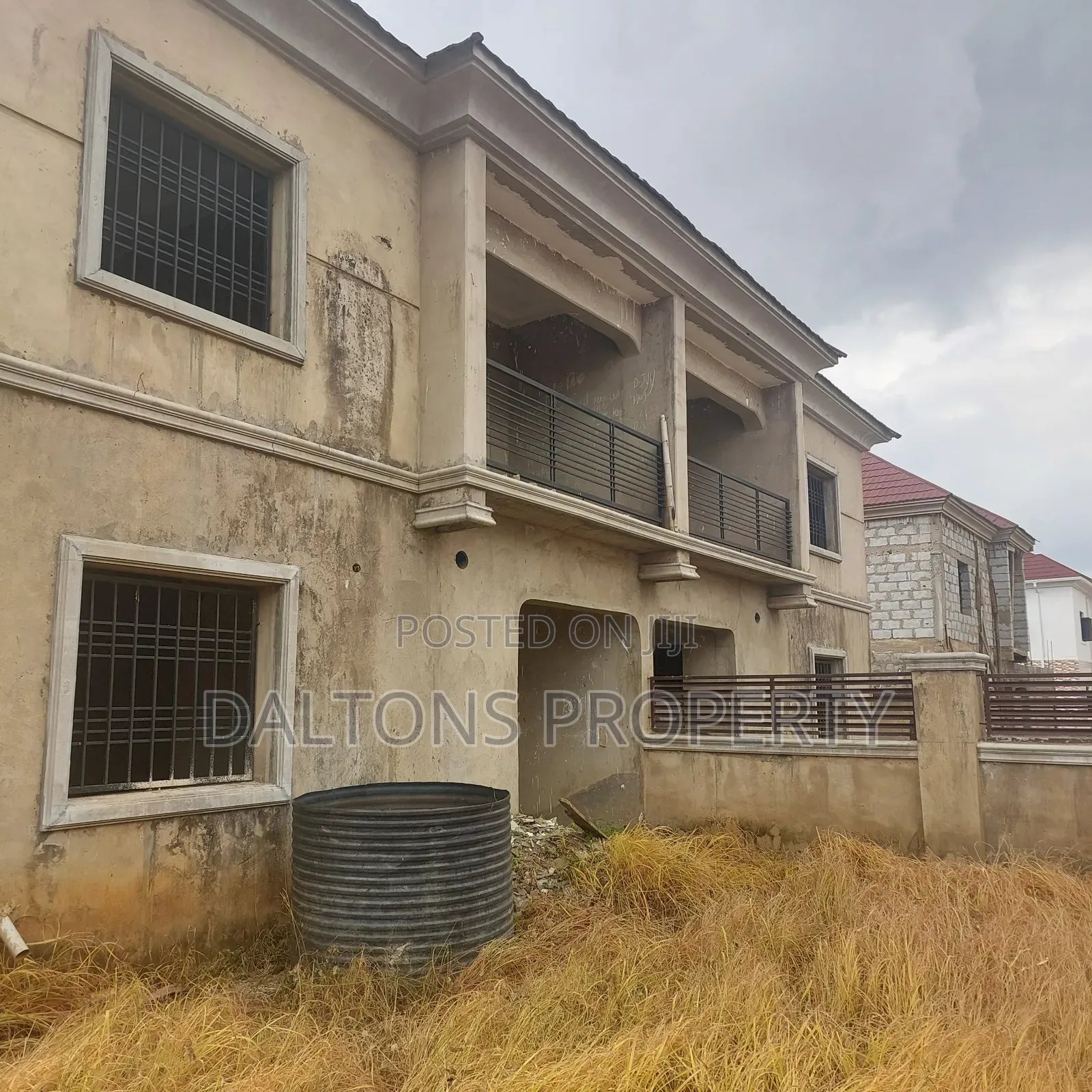 4bdrm Duplex in Royal Field, Lugbe District for sale
