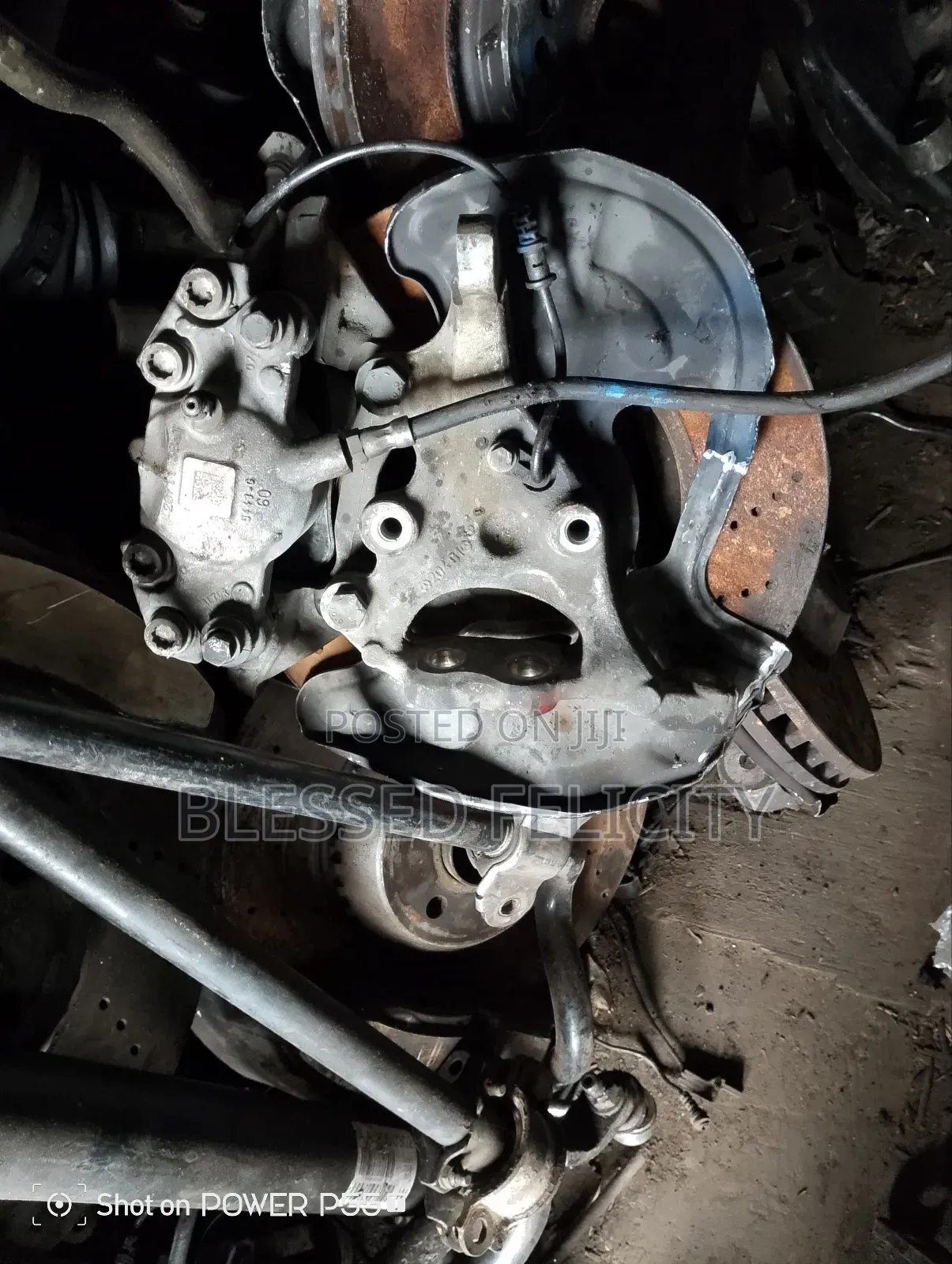 Front Hub W212 Non 4 Matic