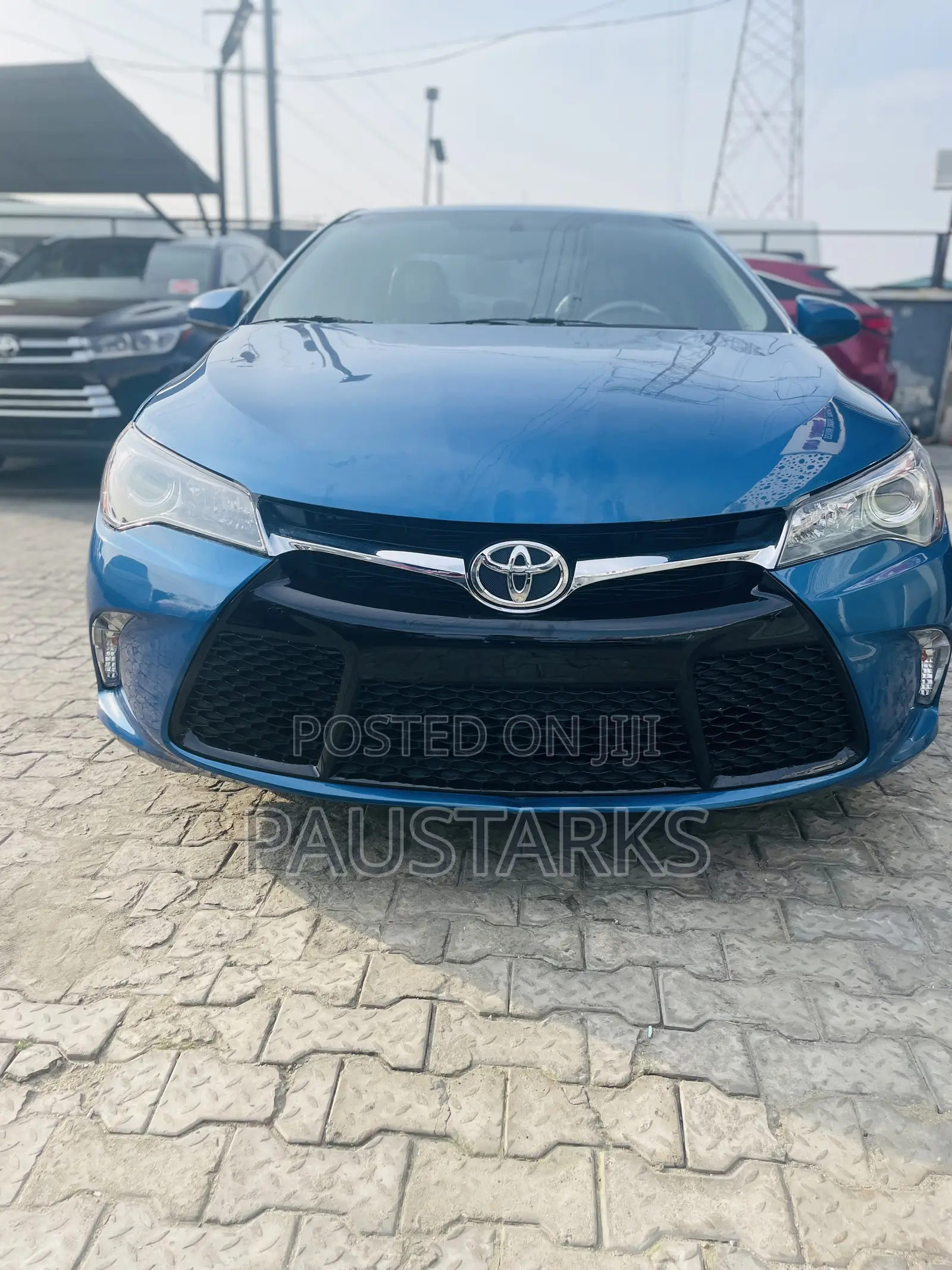 Toyota Camry SE 4dr Sedan (2.5L 4cyl 6A) 2017 Blue