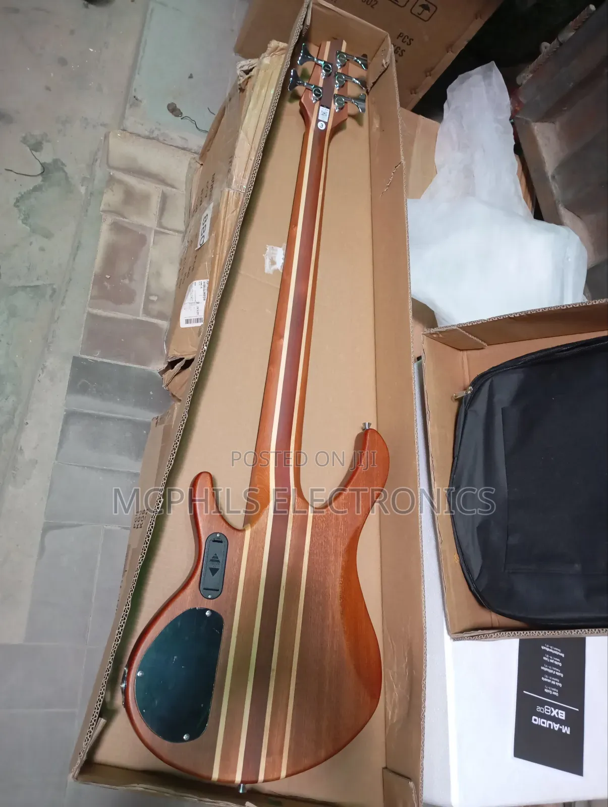 Smirger 5-strings Active Bass Guitar