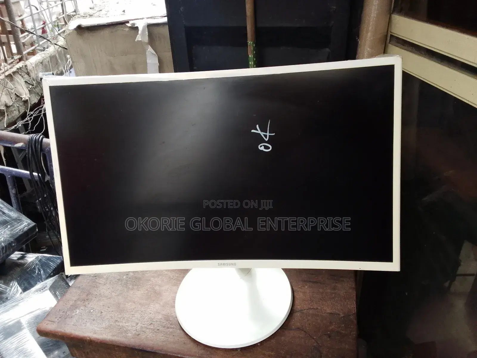 Computer Monitor for Graphic Design and Coding