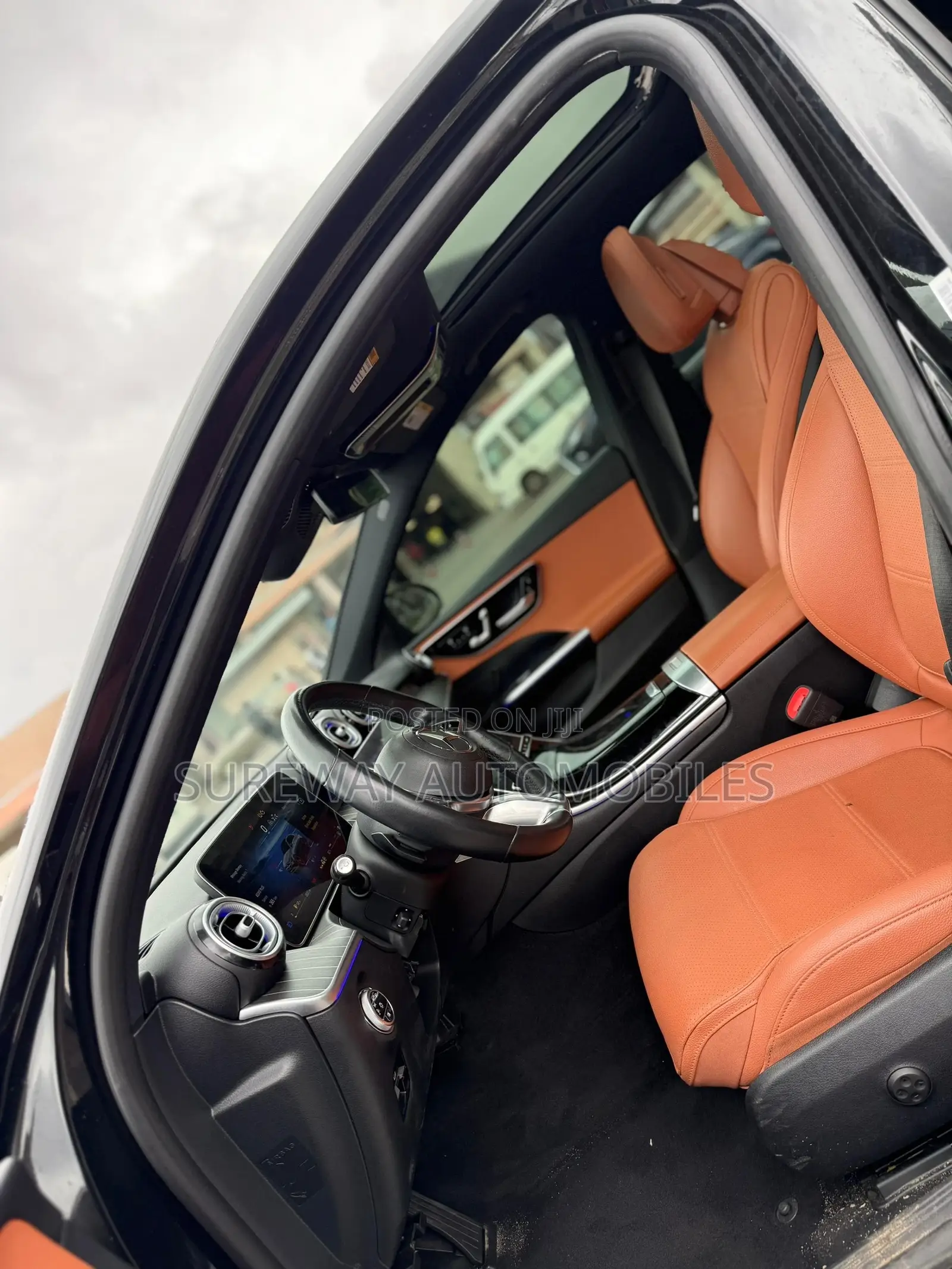 Mercedes-Benz C300 2023 Black