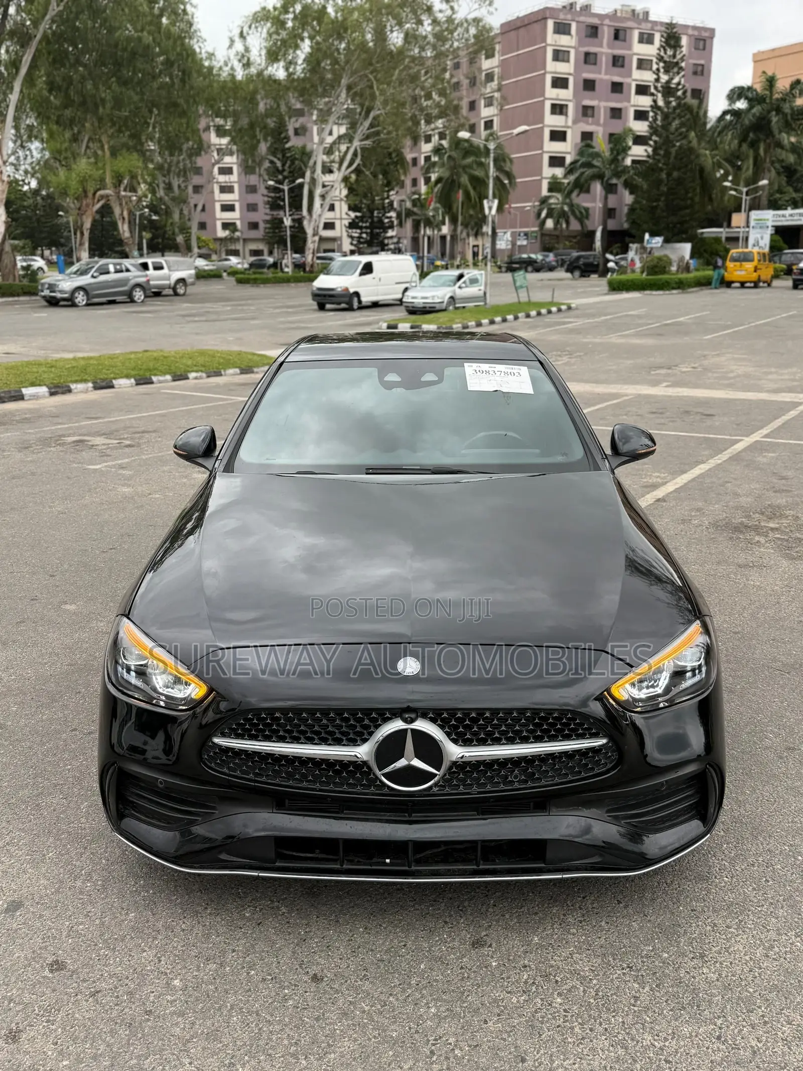 Mercedes-Benz C300 2023 Black