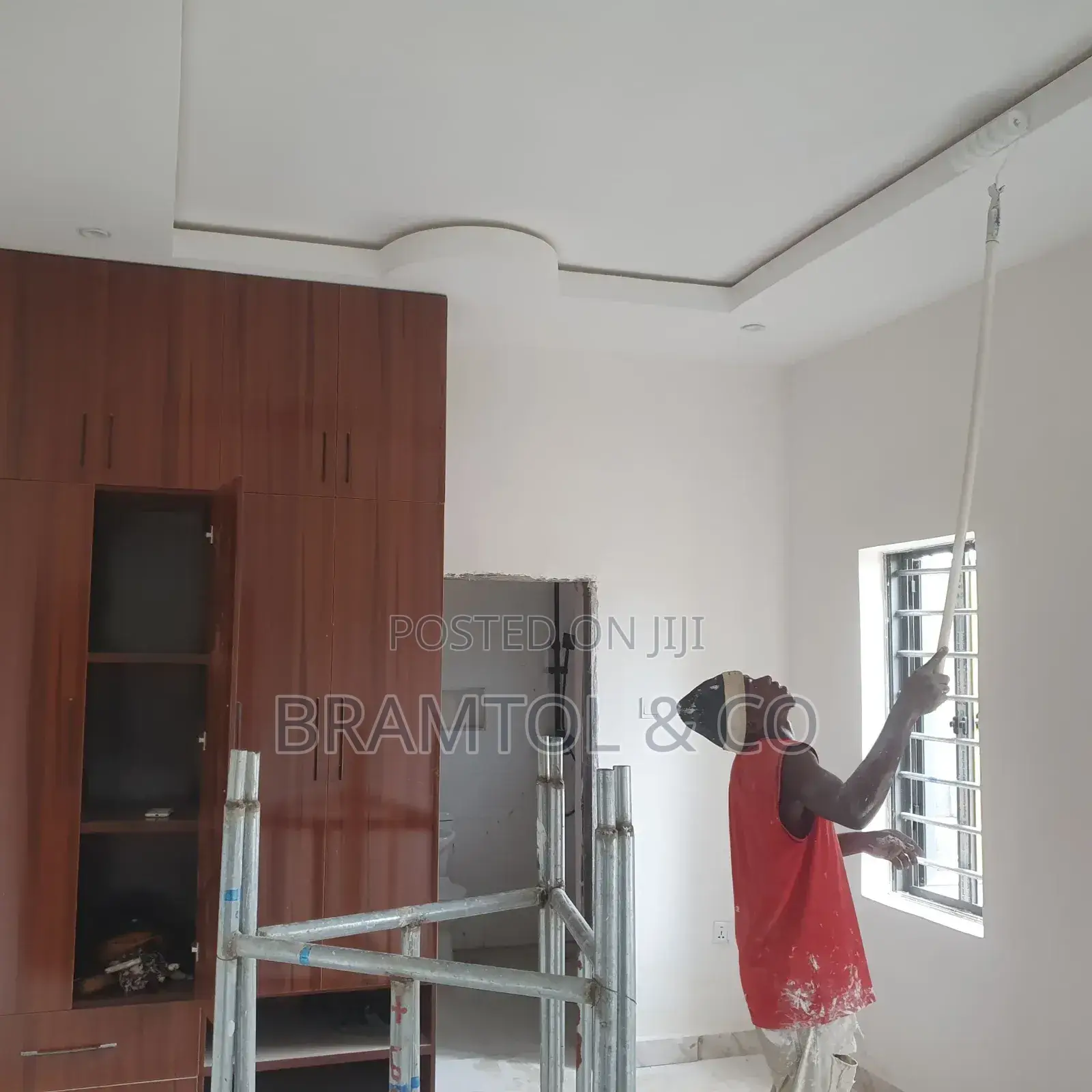 3bdrm Block of Flats in Sabon Lugbe for rent