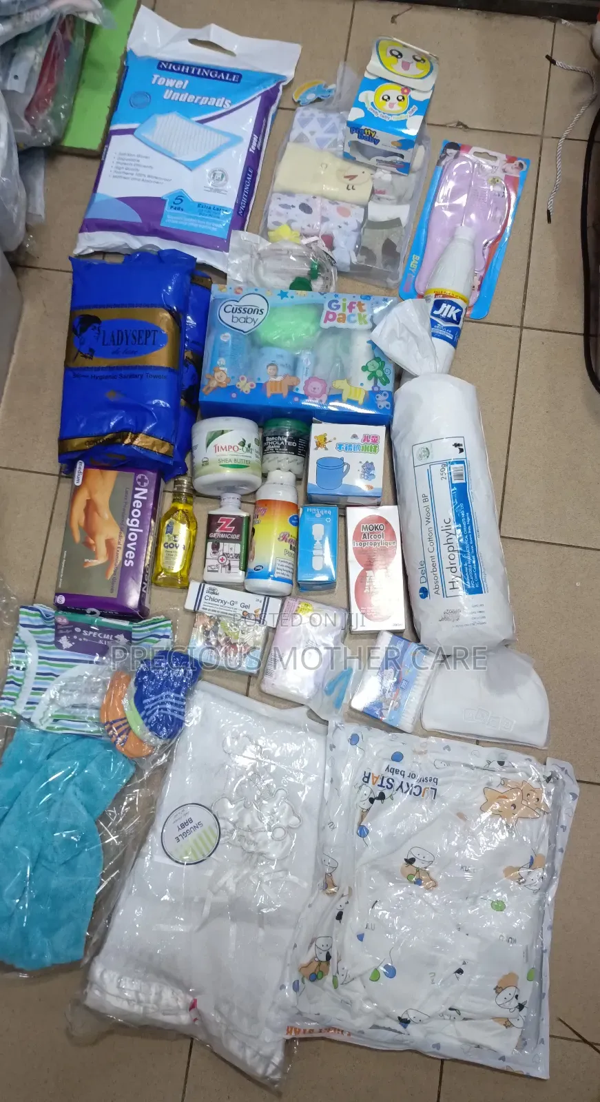 Maternity, Hospital List, Hanger, Bed And Bathset
