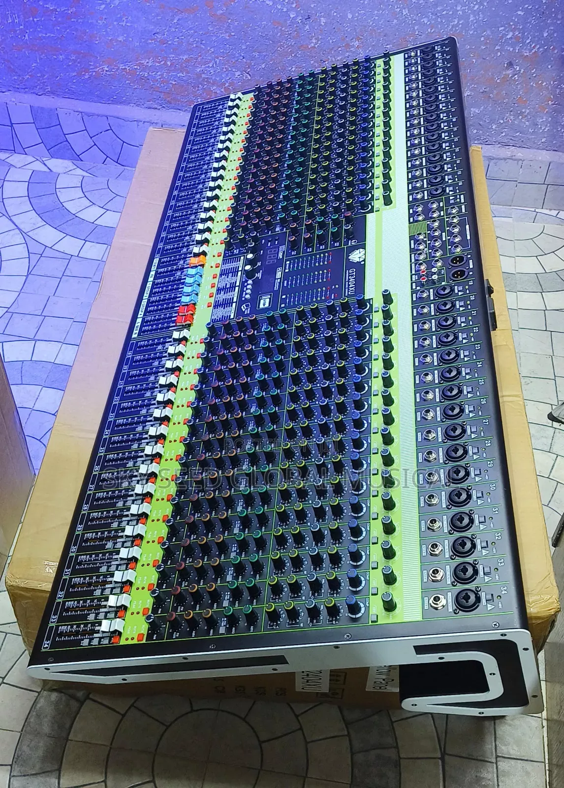 Original Yamaha Semi Digital Gt 34 Channels Professional Mixer