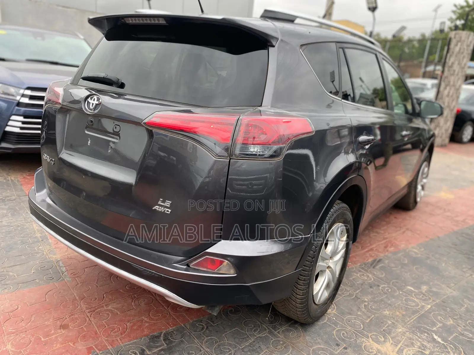 Toyota RAV4 LE 4dr SUV AWD (2.5L 4cyl 6A) 2014 Gray