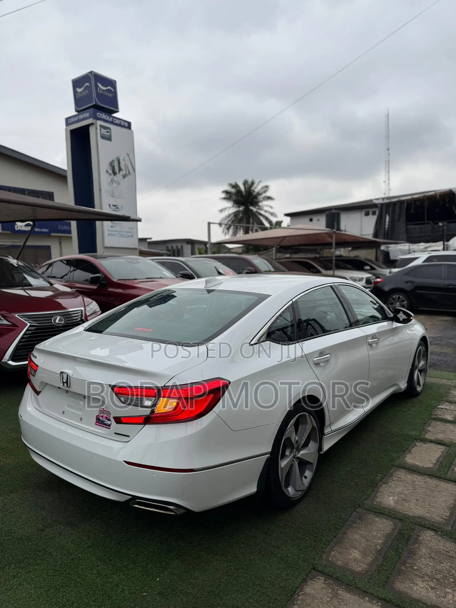 Honda Accord Touring 2018 White