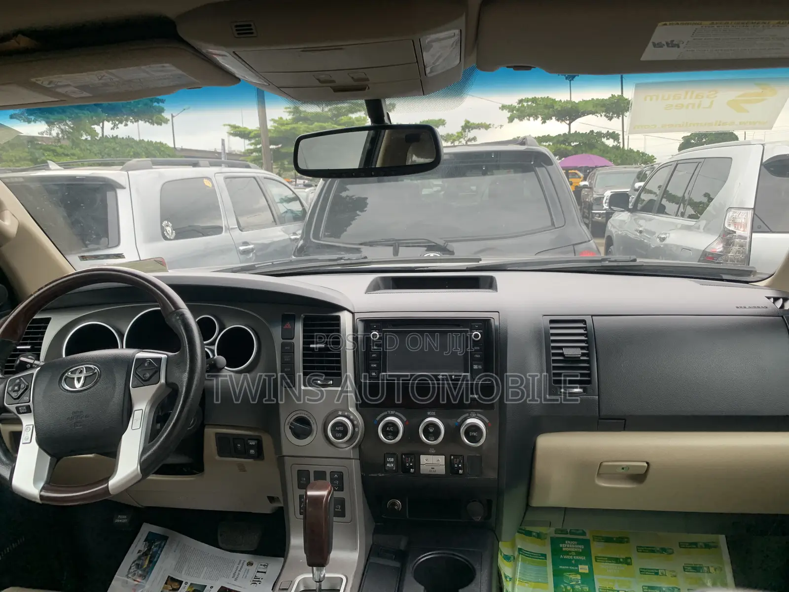 Toyota Sequoia Platinum 4x4 2018 Black