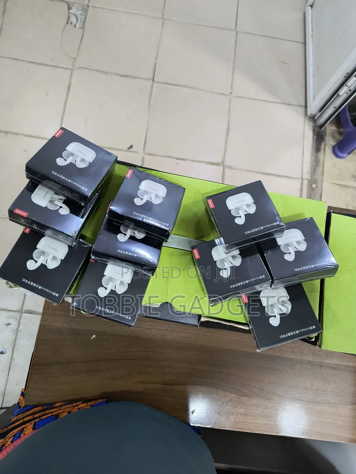 Brand New Lp40 Bluetooth Earbuds Are Available For Sales