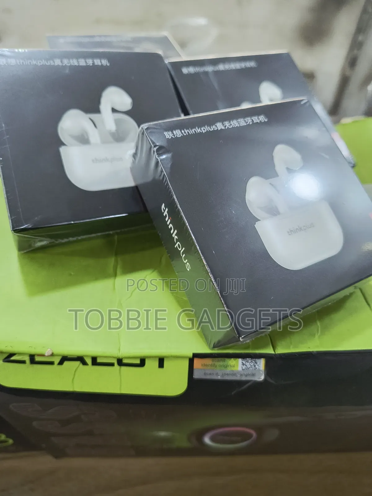 Brand New Lp40 Bluetooth Earbuds Are Available For Sales