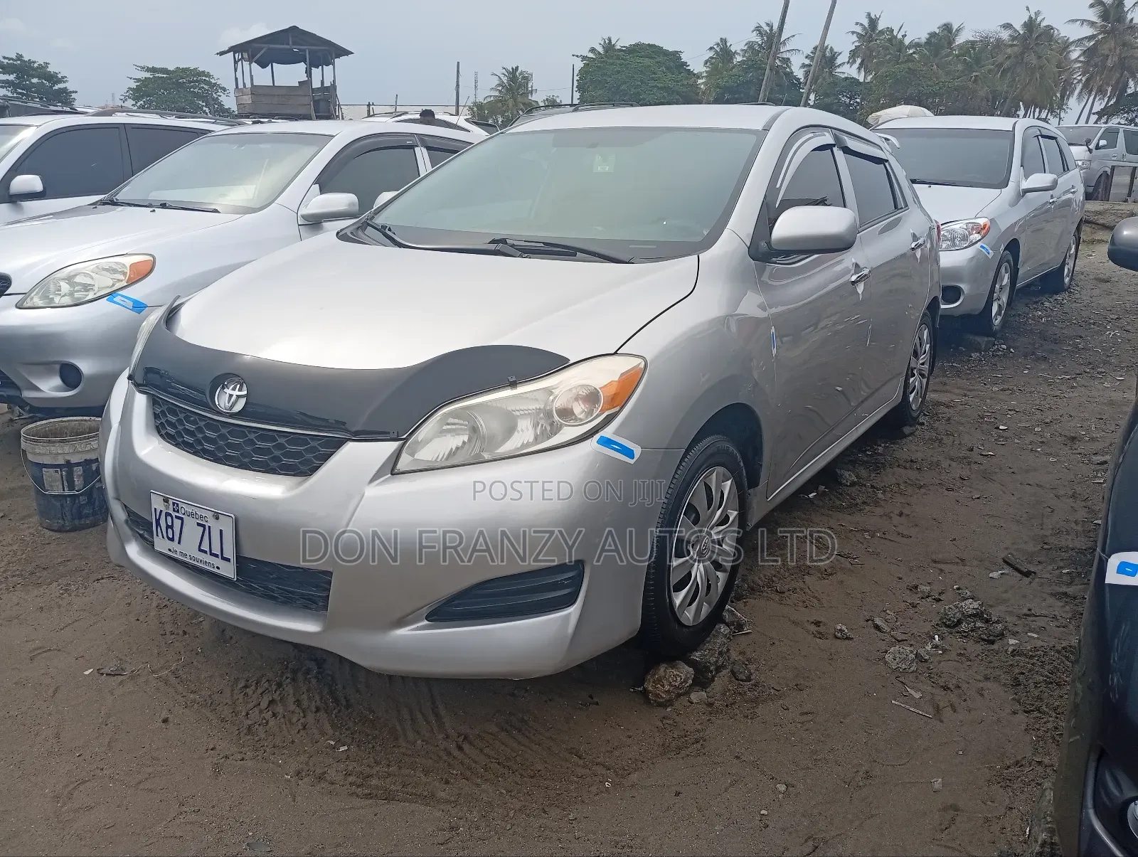 Toyota Matrix Hatchback FWD (1.8L 4cyl 5M) 2010 Silver
