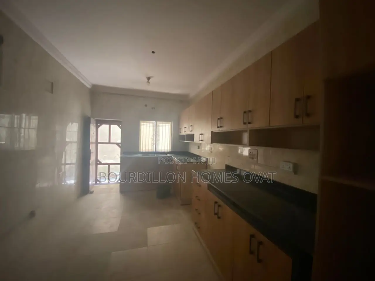 3bdrm Duplex in Lekki Phase 1 for rent
