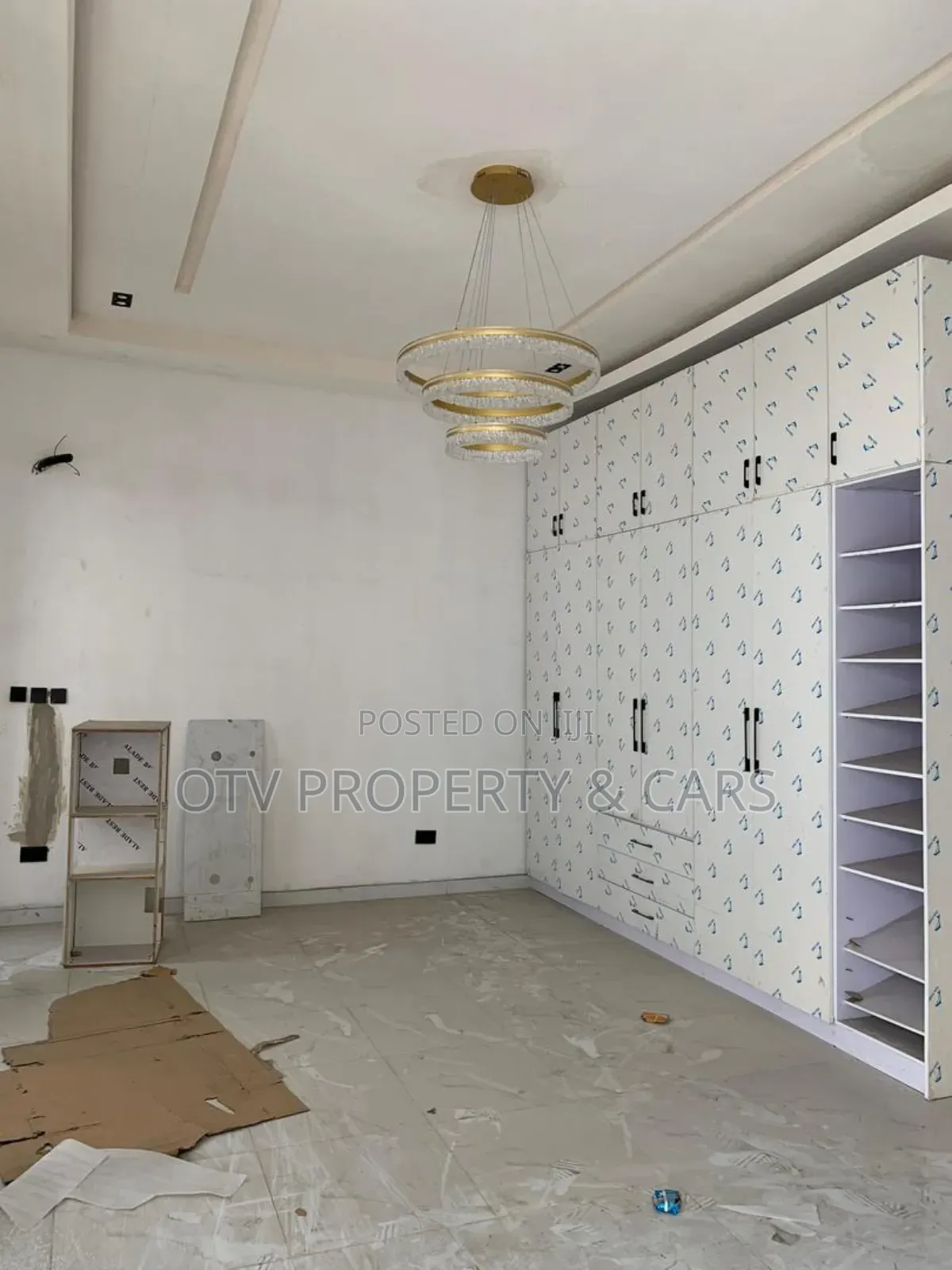 Furnished 4bdrm Duplex in Chevron for rent
