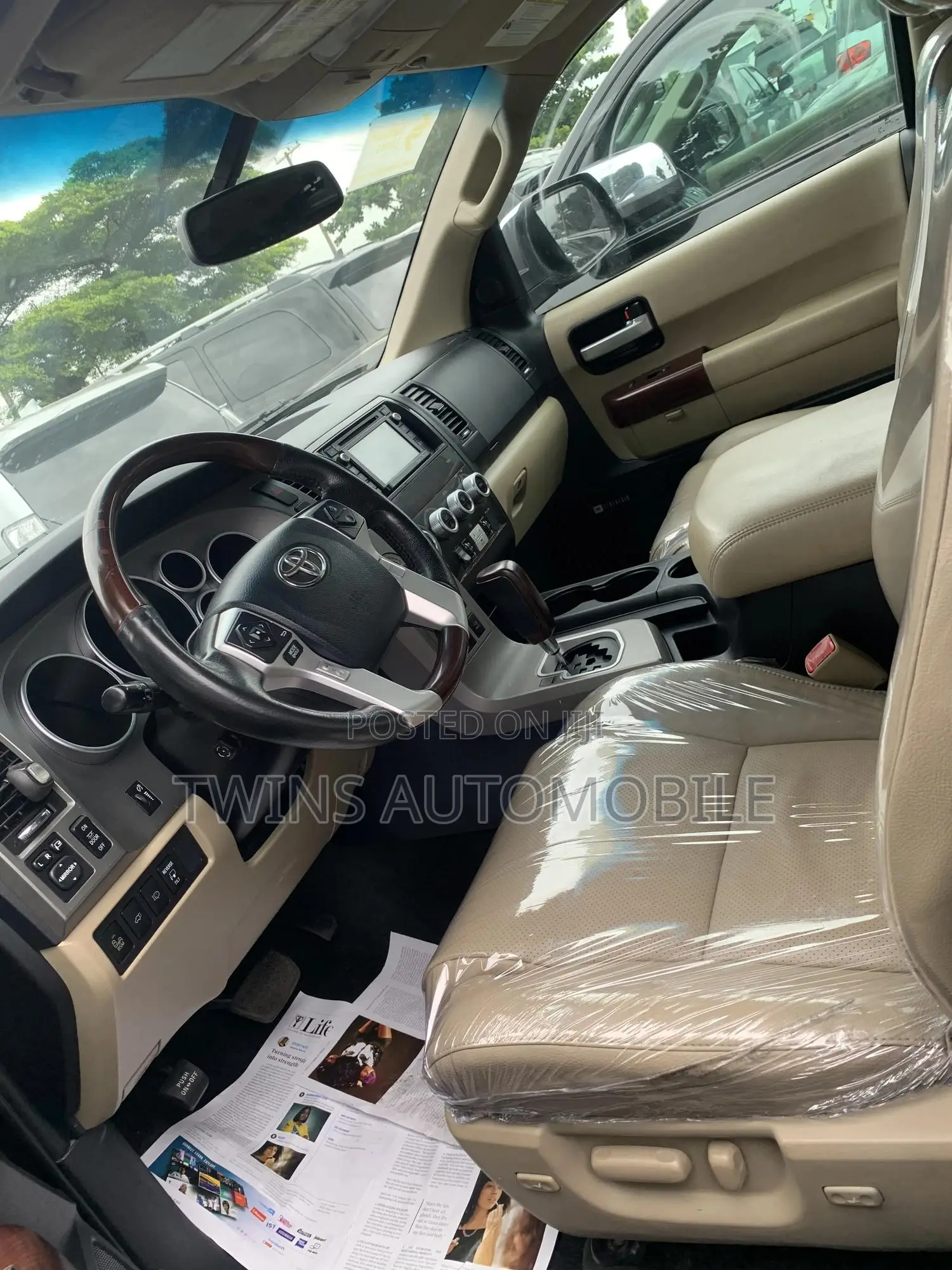 Toyota Sequoia Platinum 4x4 2018 Black