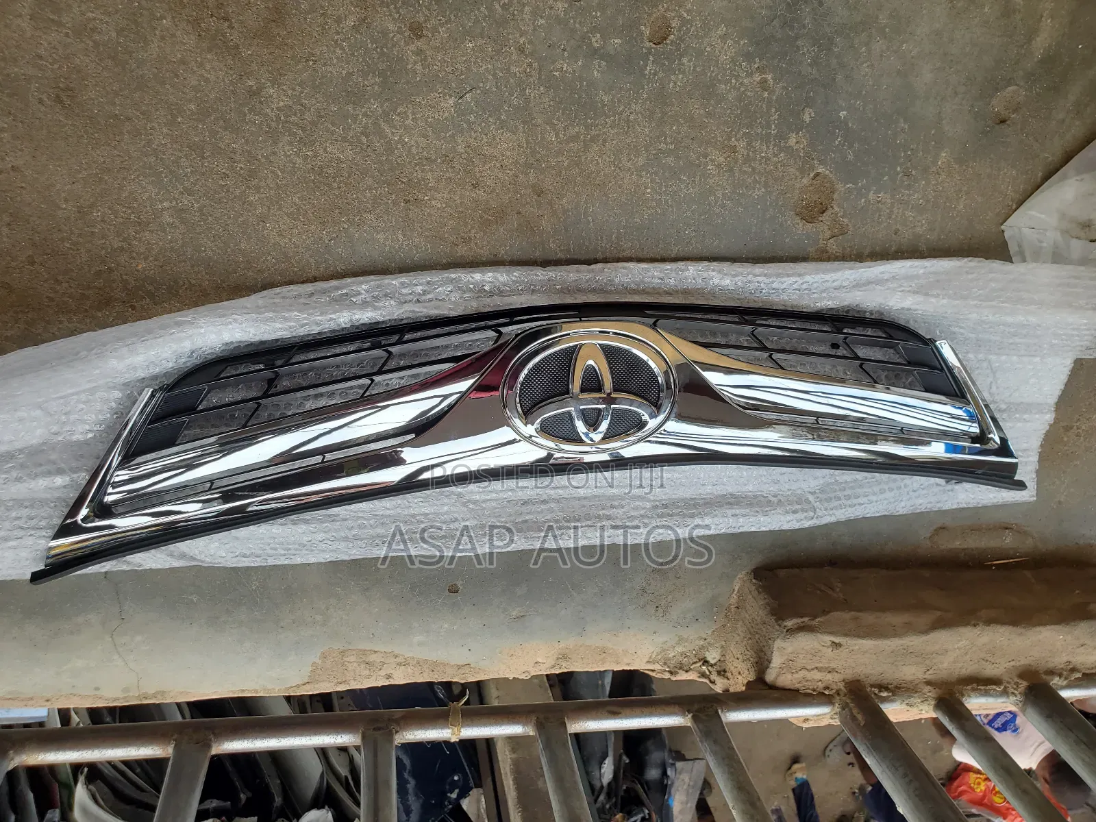 Front Grille for Toyota Camry 2012