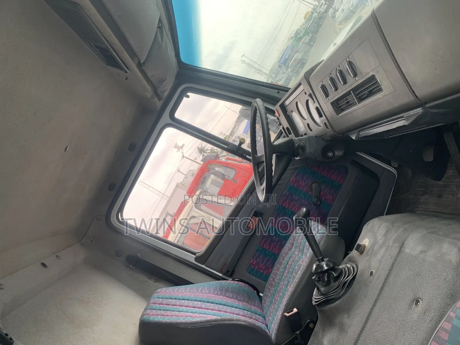Foreign Used Mercedes Benz 814 Container