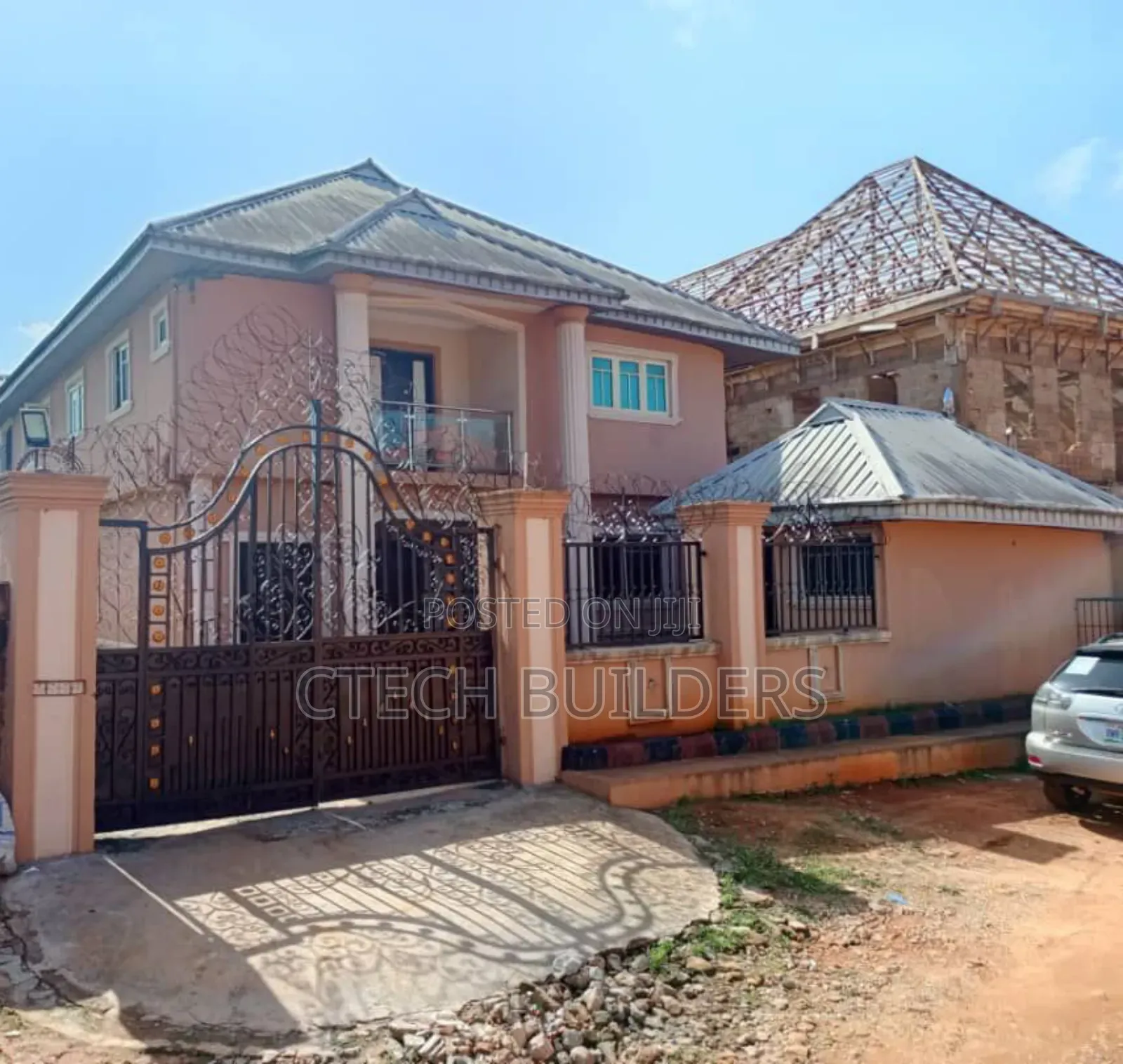 12bdrm Block of Flats in Benin City for sale