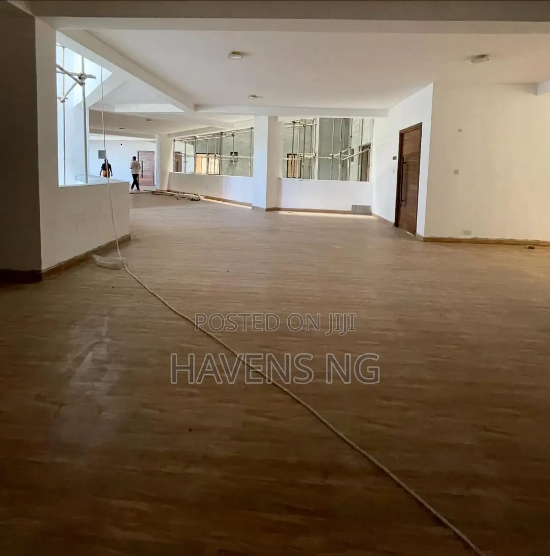 3bdrm Apartment in Ikate-Elegushi for sale