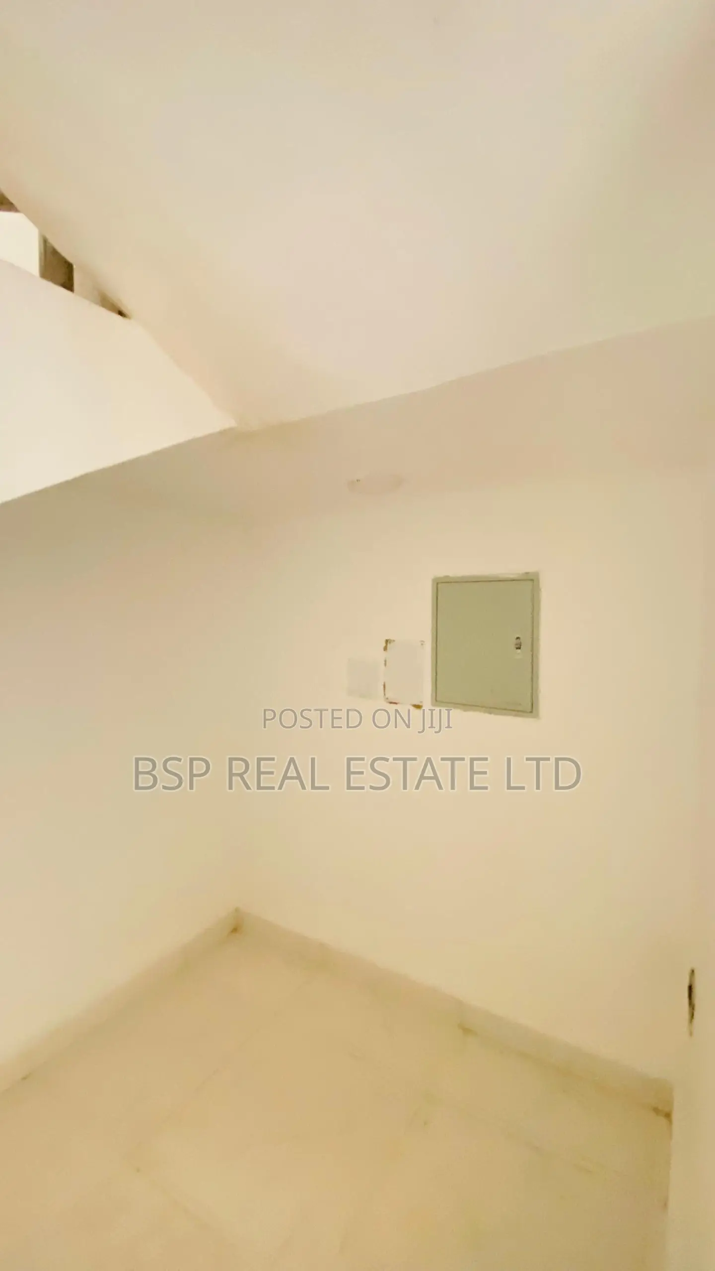 4bdrm Townhouse/Terrace in Karmo for sale