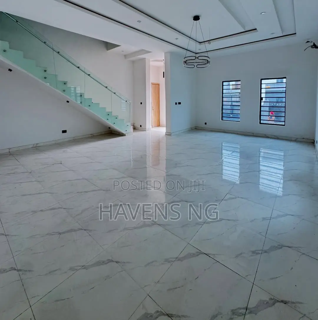 5bdrm Duplex in Ado / Ajah for sale