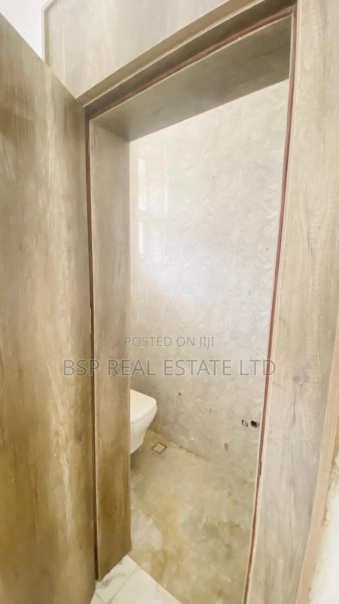 4bdrm Townhouse/Terrace in Life Camp for sale