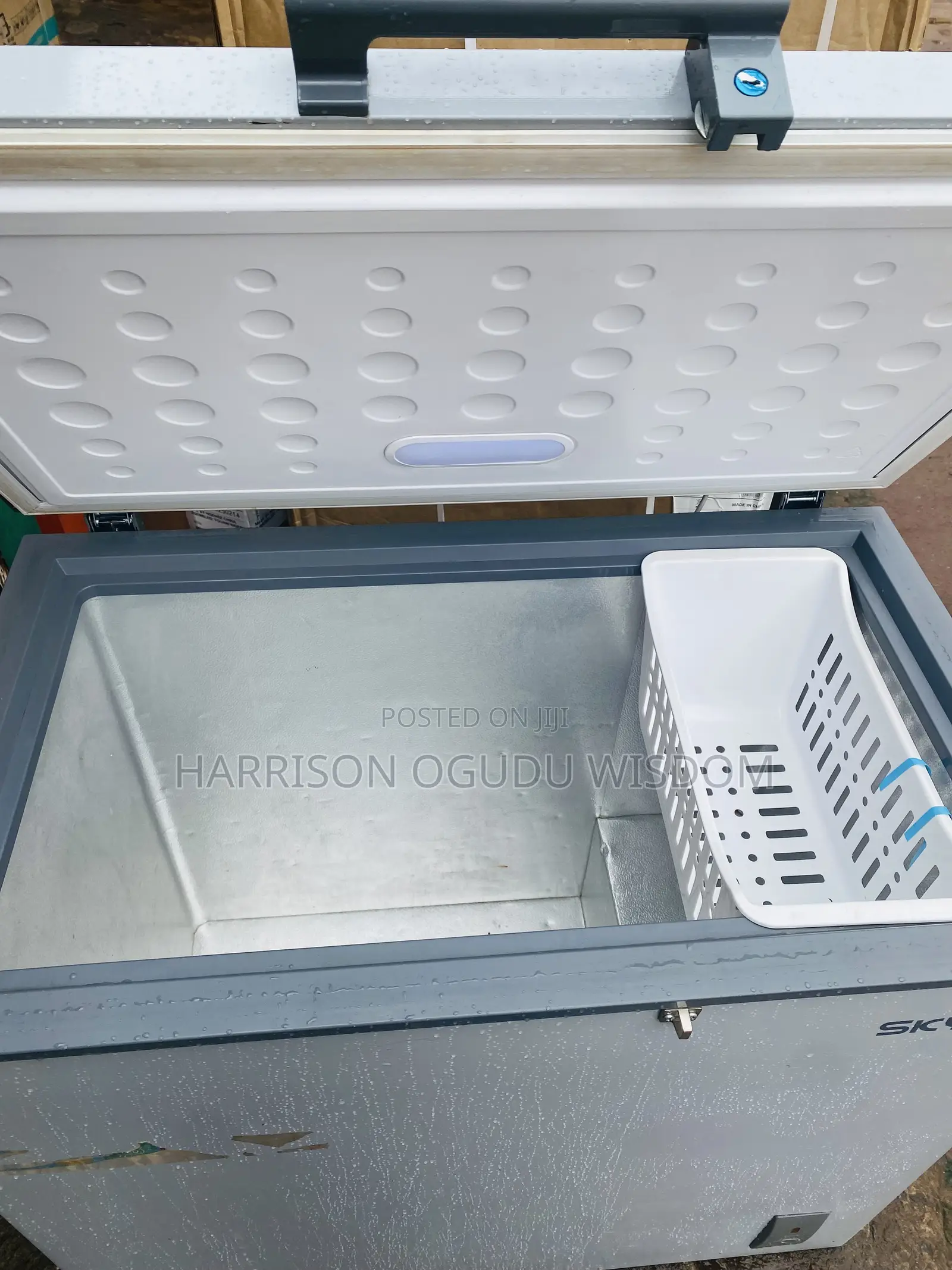 Skyrun 200l Deep Freezer Available For Sale