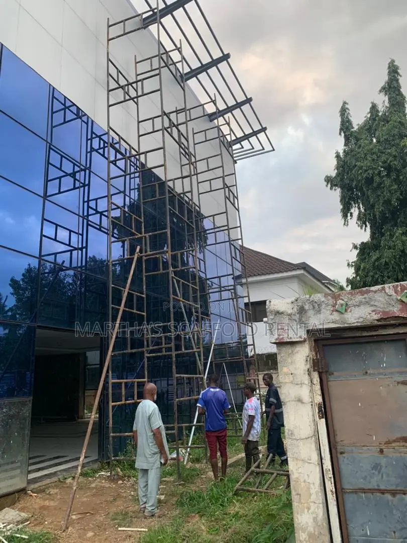 Mobile and Pipes Scaffold Rental