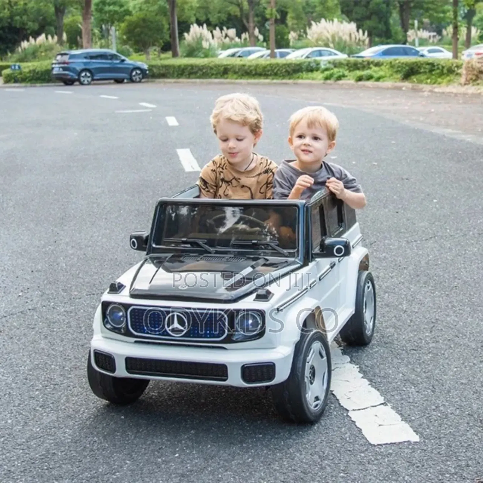 New Licensed Mercedes Benz Eqg 12v Kids Ride on Car