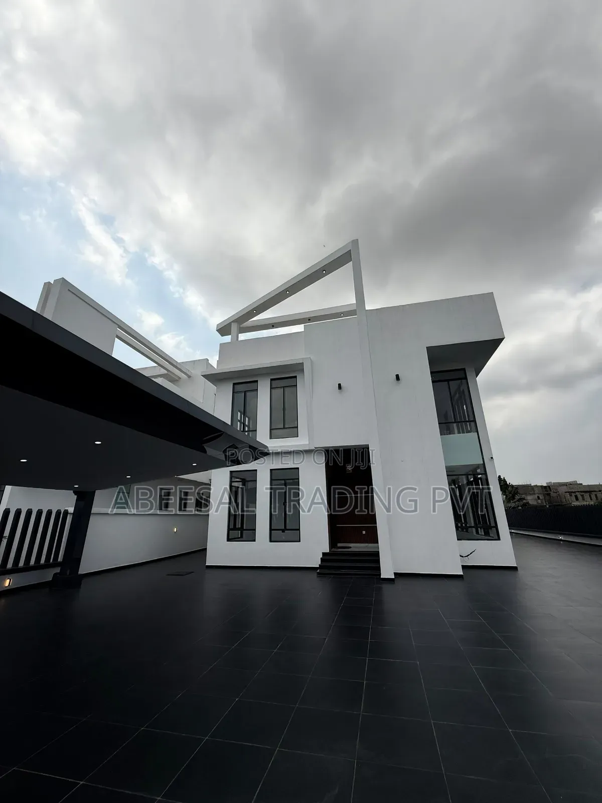 5bdrm Duplex in Pinnock Beach Estate, Lekki for sale