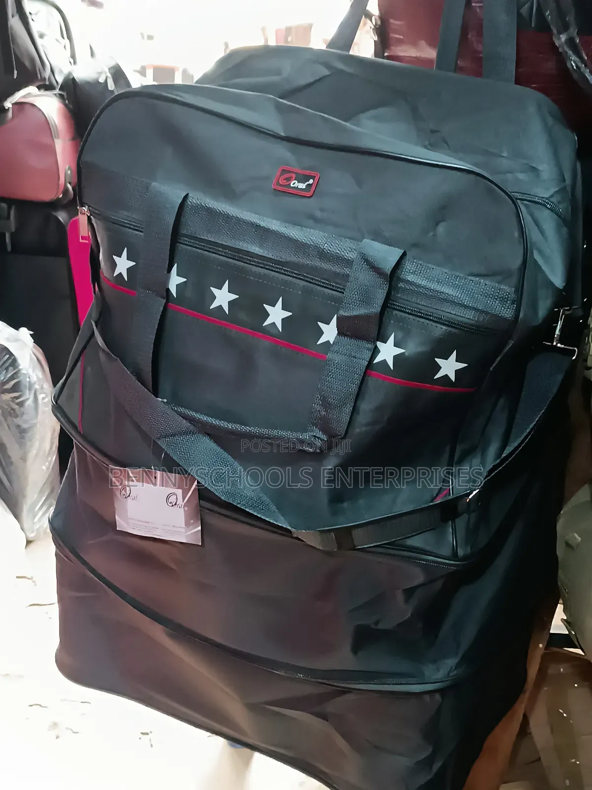 Big Expandable Weightless Travel Luggage Bag With Strap