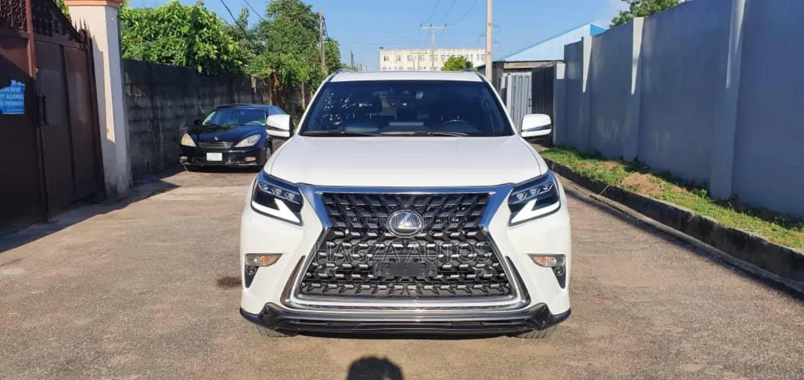 Lexus GX 460 AWD 2022 White