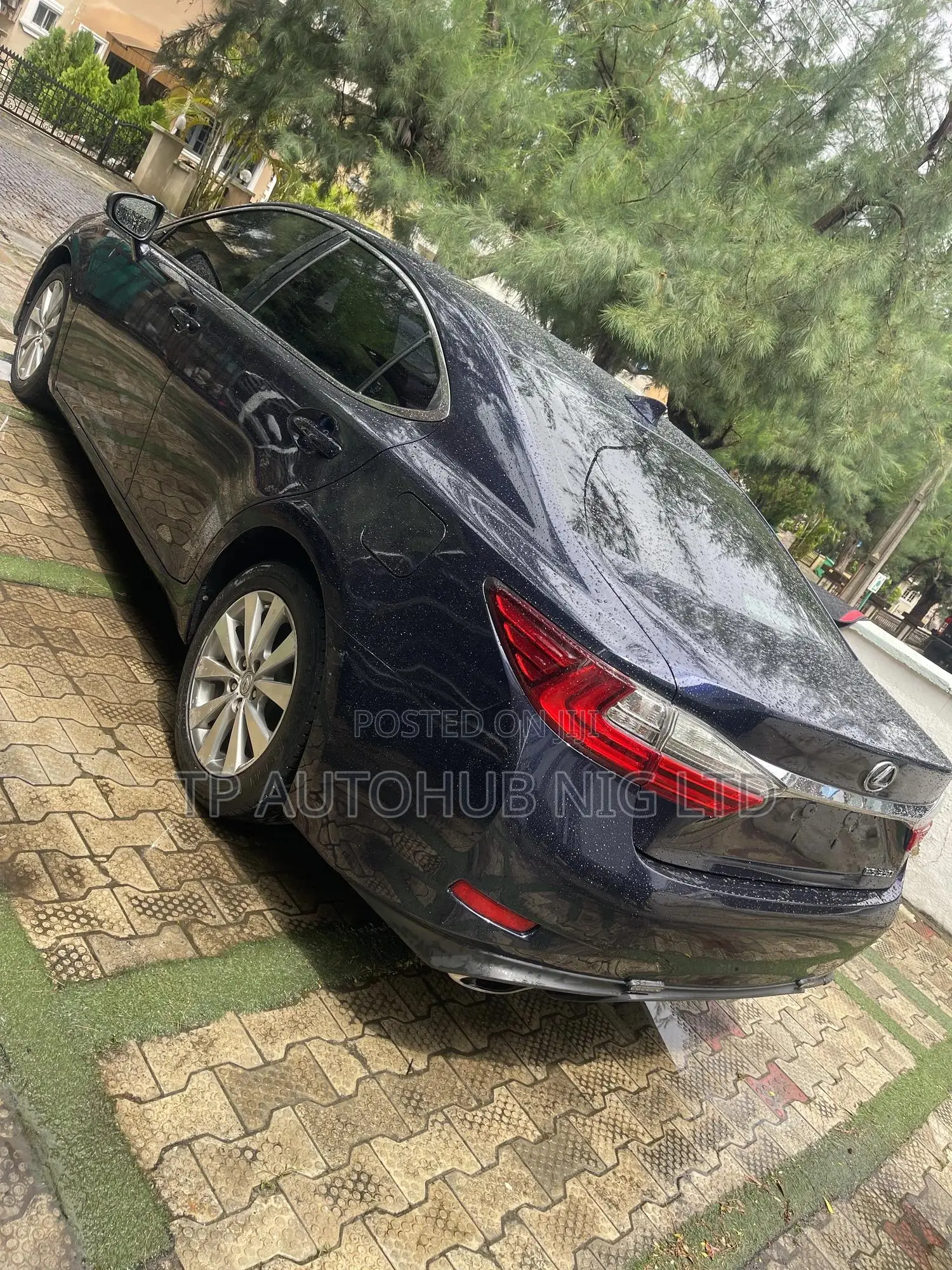 Lexus ES 350 FWD 2016 Blue