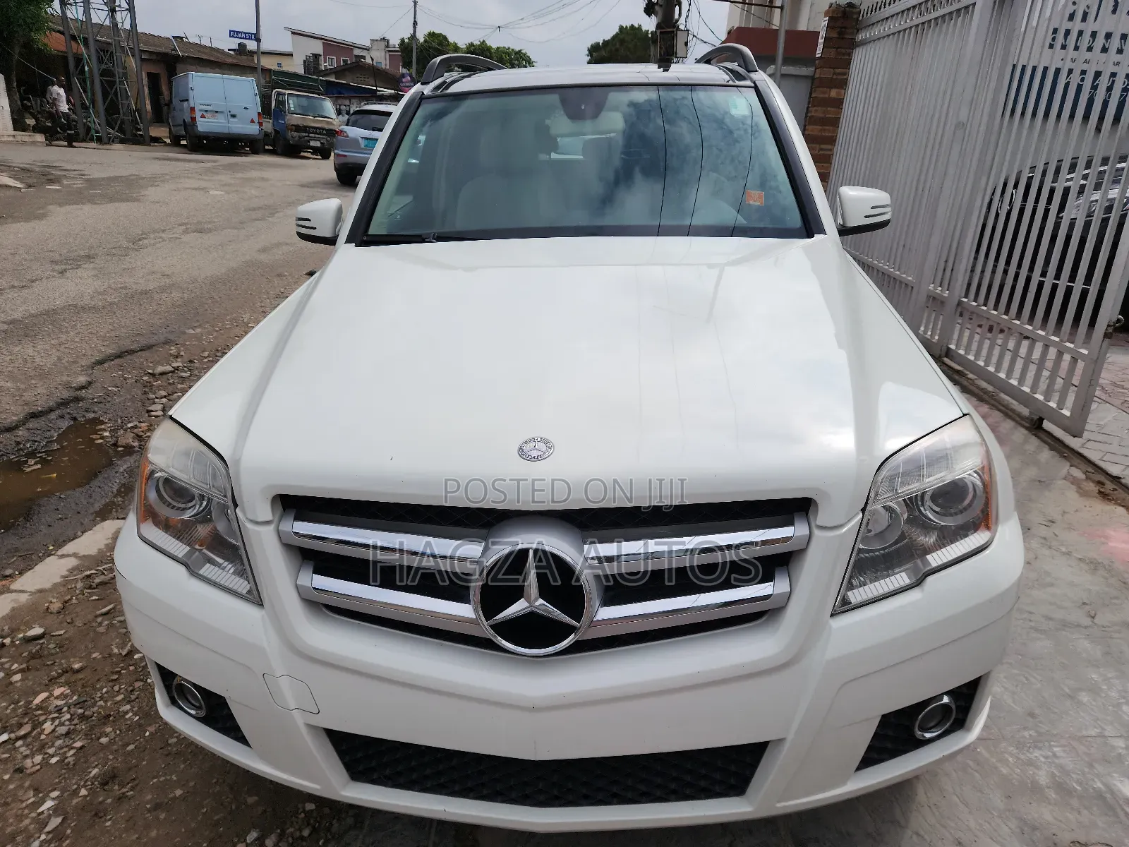 Mercedes-Benz GLK-Class 350 4MATIC 2011 White