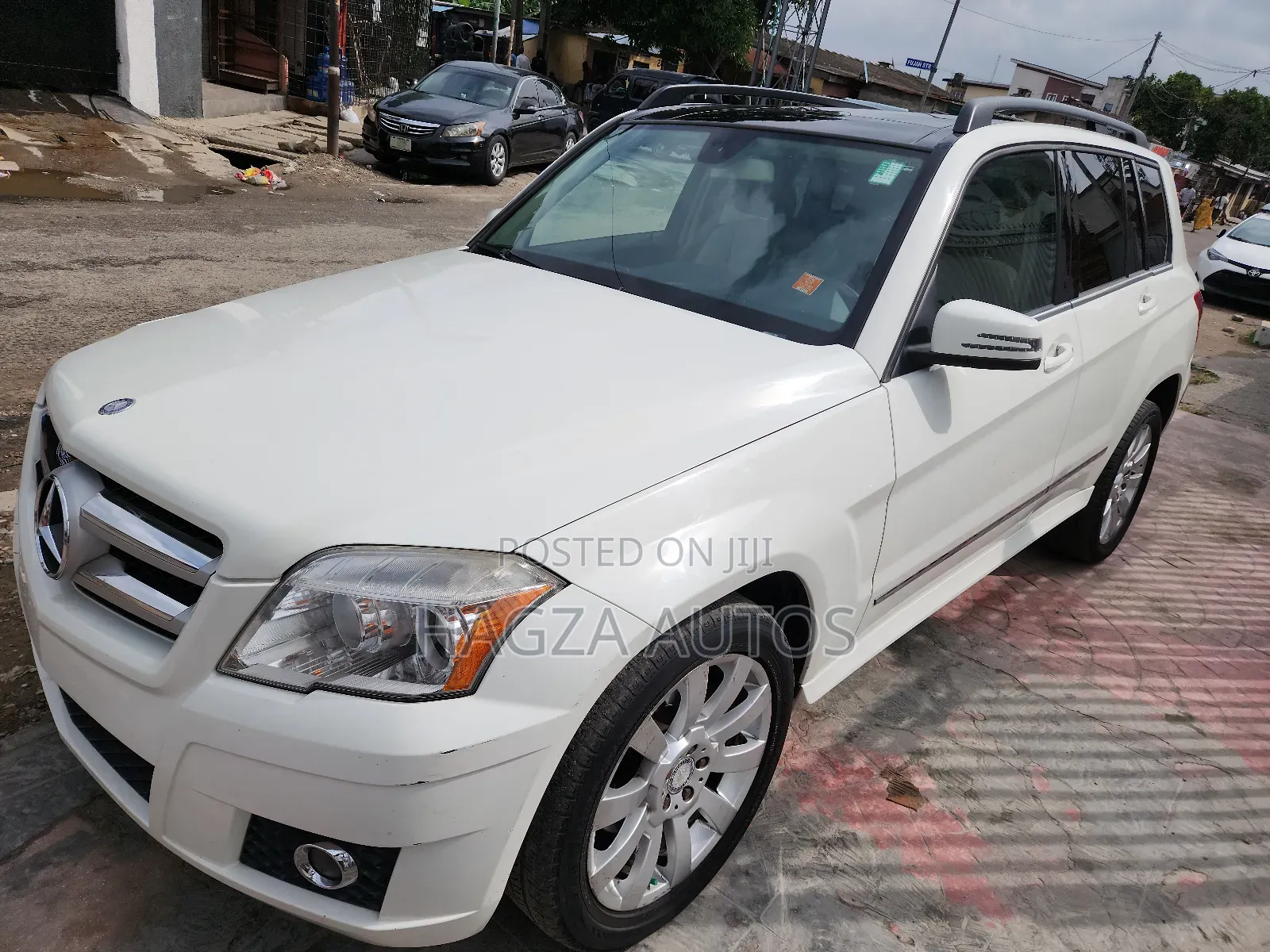Mercedes-Benz GLK-Class 350 4MATIC 2011 White