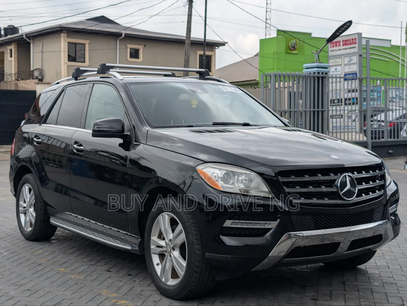 Mercedes-Benz M Class ML350 4MATIC 4dr SUV AWD (3.5L 6cyl 7A) 2015