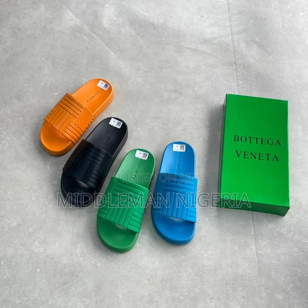 Bottega Veneta Slides