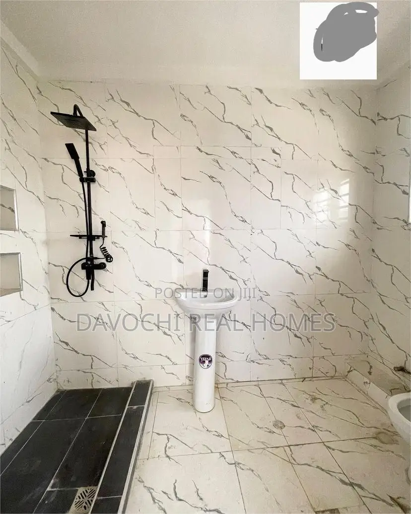 2bdrm Maisonette in Chisco, Ikate for rent