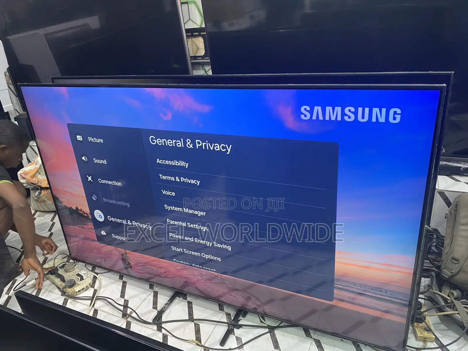 75 “ Latest Samsung Crystal Uhd Smart Tv With Q-Symphony