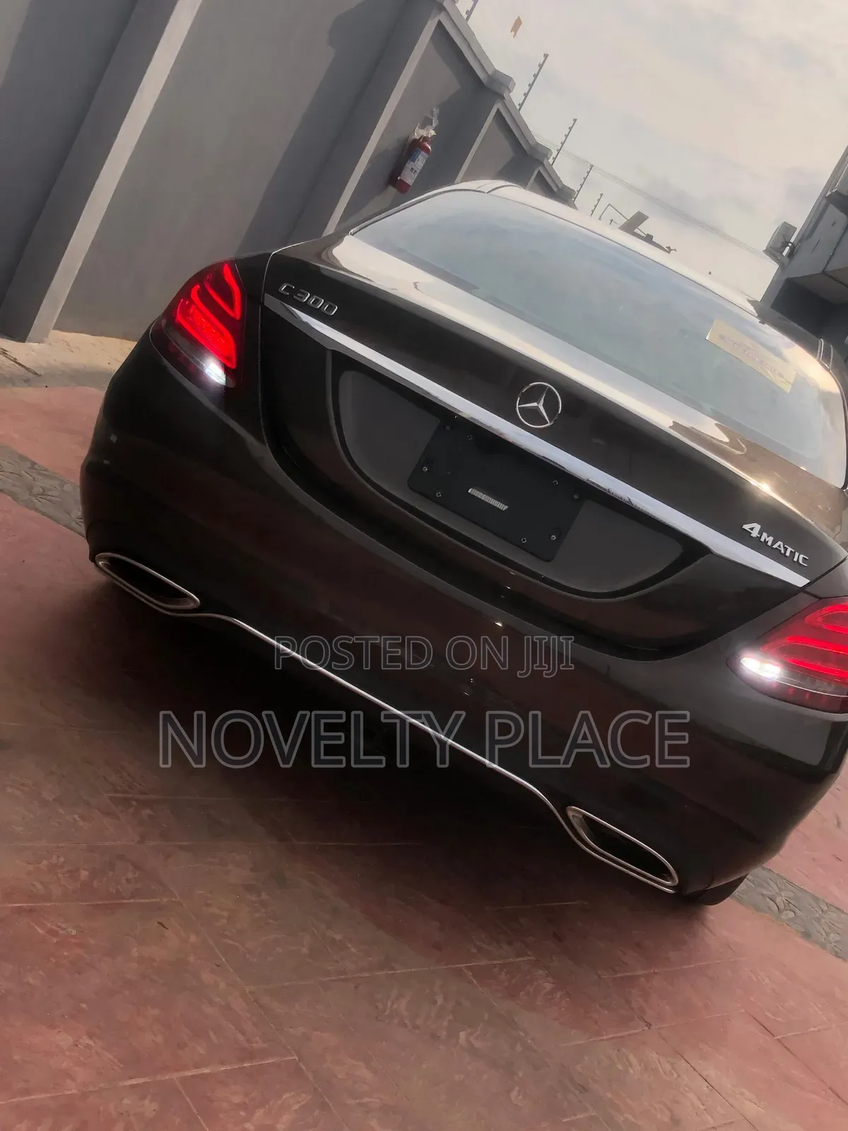 Mercedes-Benz C300 Luxury 4matic Sedan AWD (2.0L 4cyl 7A) 2017 Brown