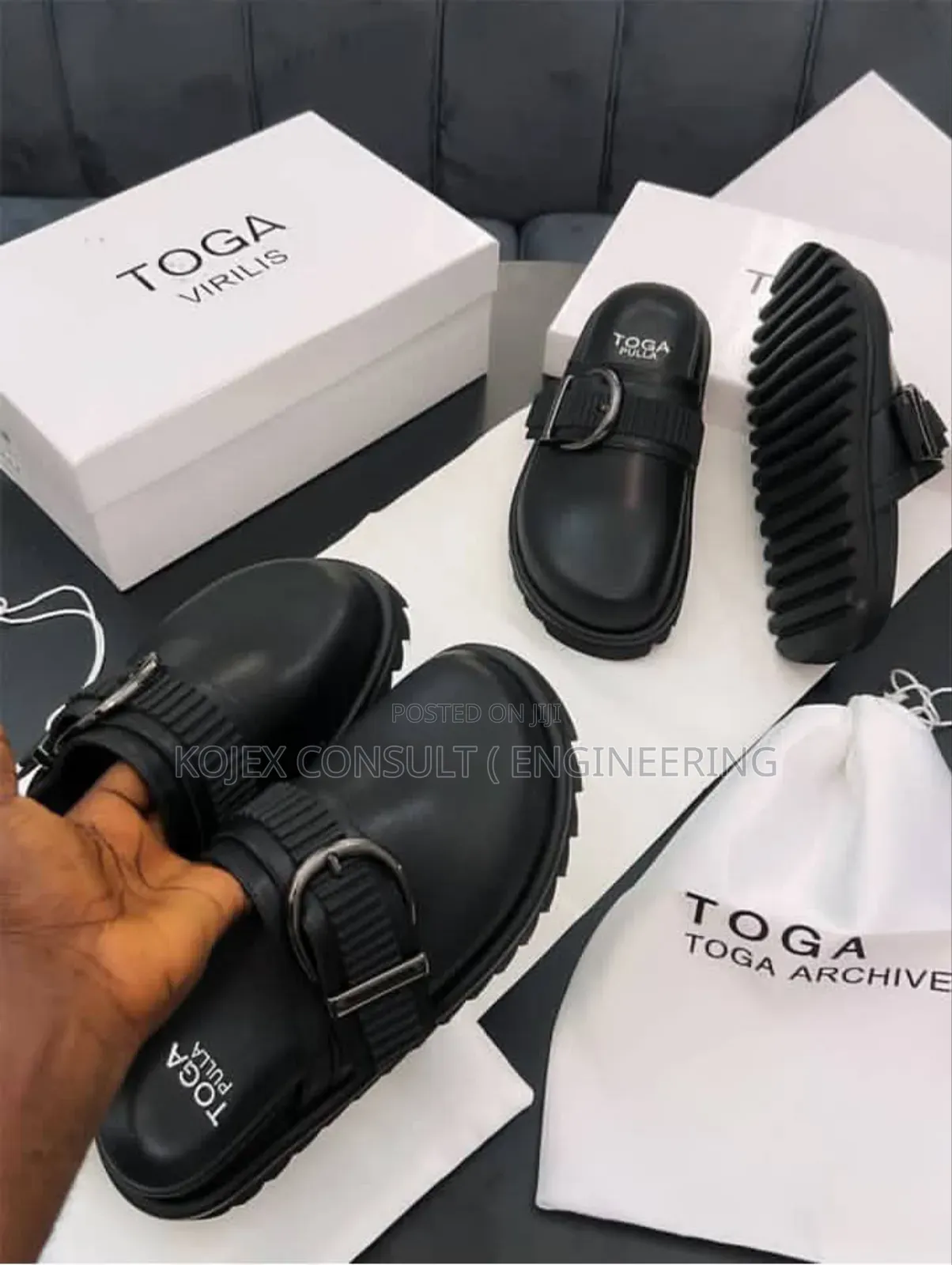 Toga Virilis Slides