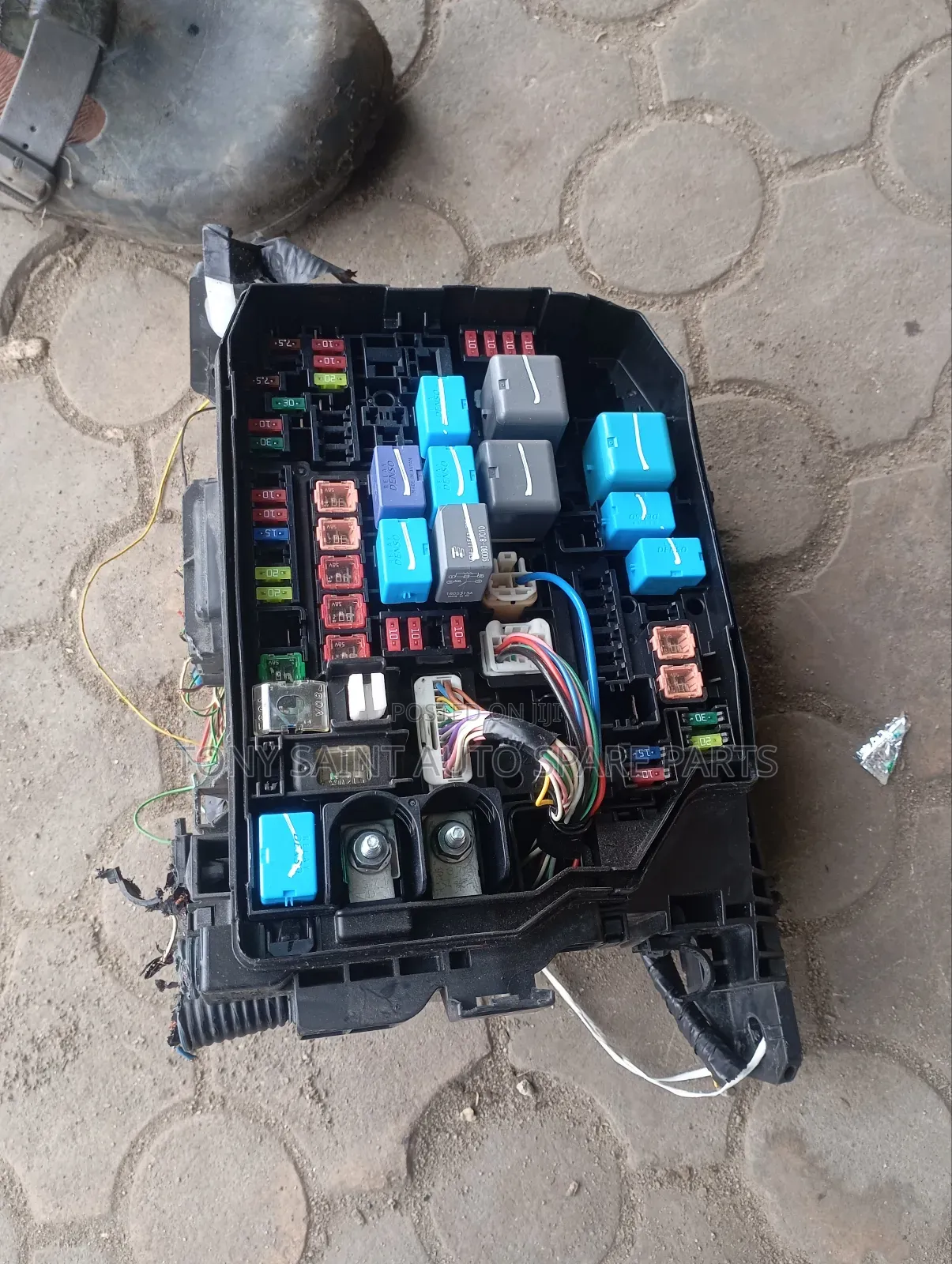Complete Fuse Box for Toyota Corolla 2015 Direct Tokunbo