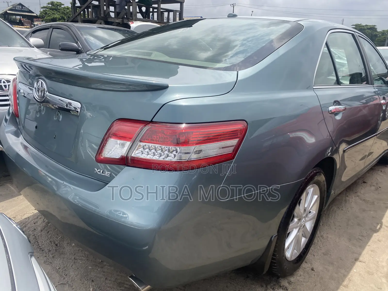 Toyota Camry XLE V6 4dr Sedan (3.5L 6cyl 6A) 2011 Green