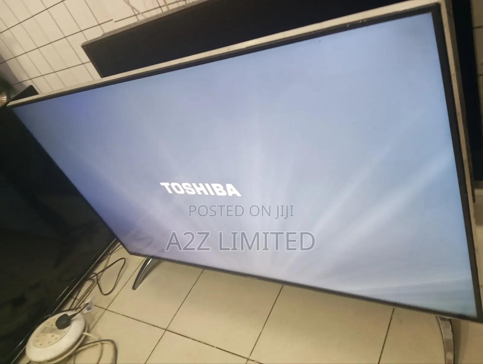 50inch Frameless Toshiba Smart Tv