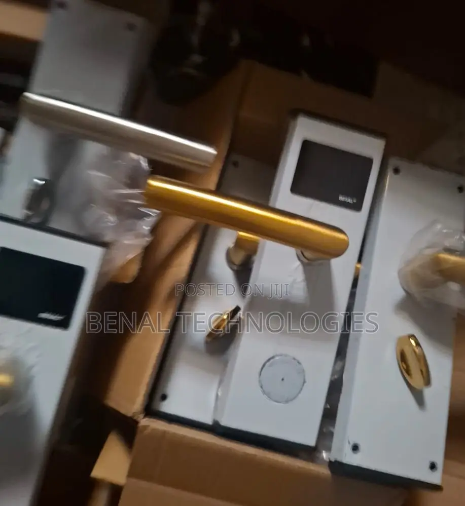 Hotel Card: High‐Tech Lock + Free Software = Premium Value