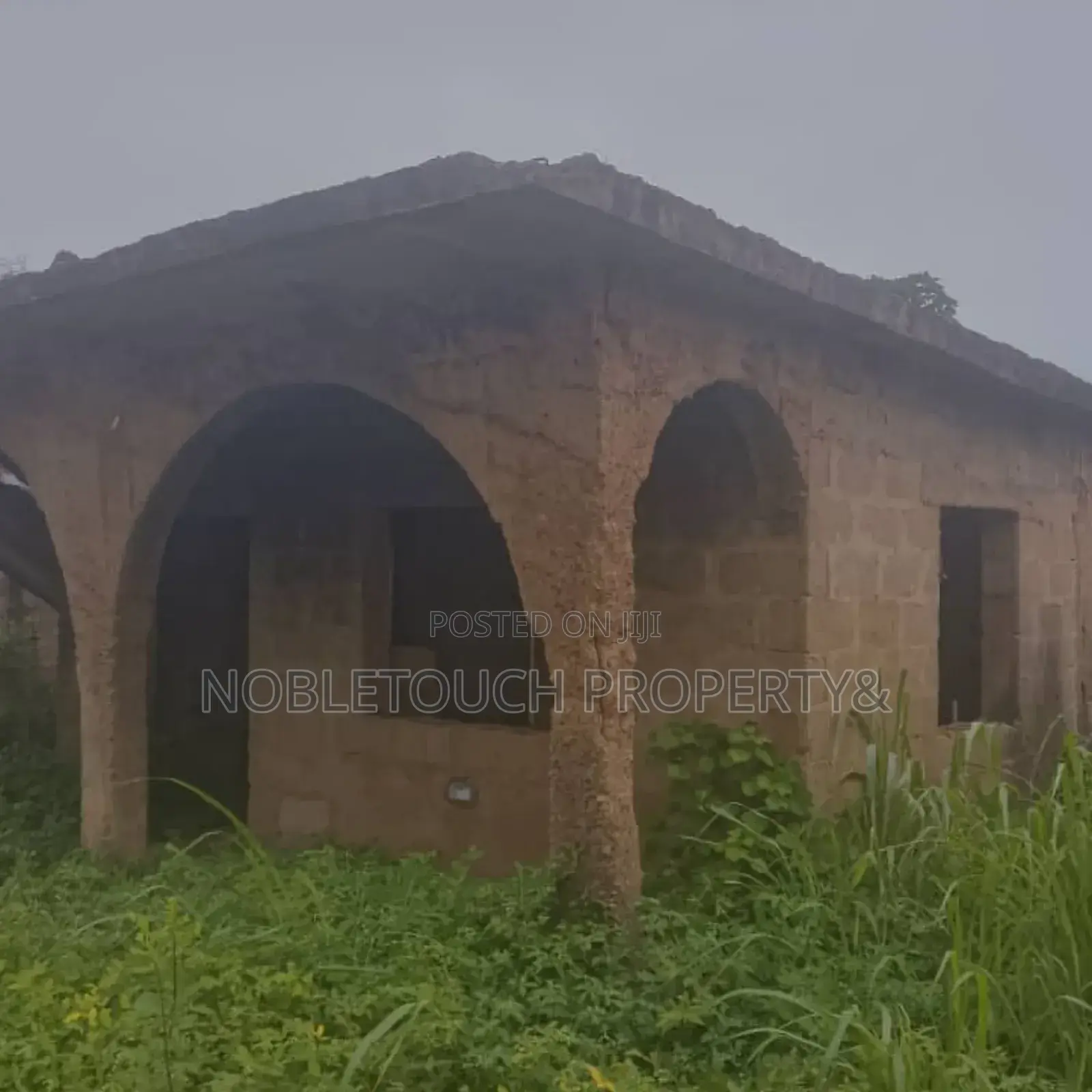4bdrm Block of Flats in Off Oja Bus Stop Ifo for sale