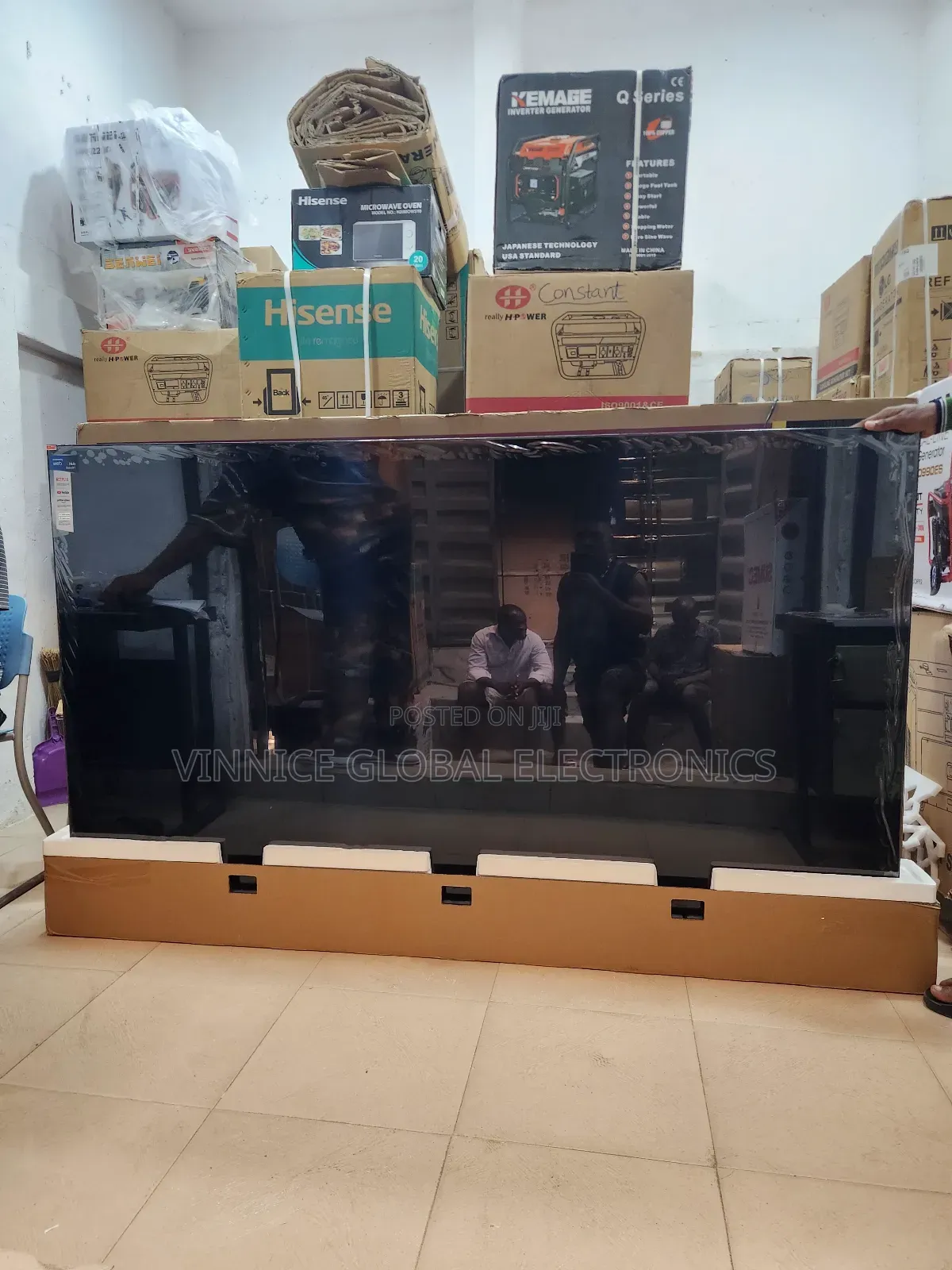 100inches Lg Smart Television Set Full Hd
