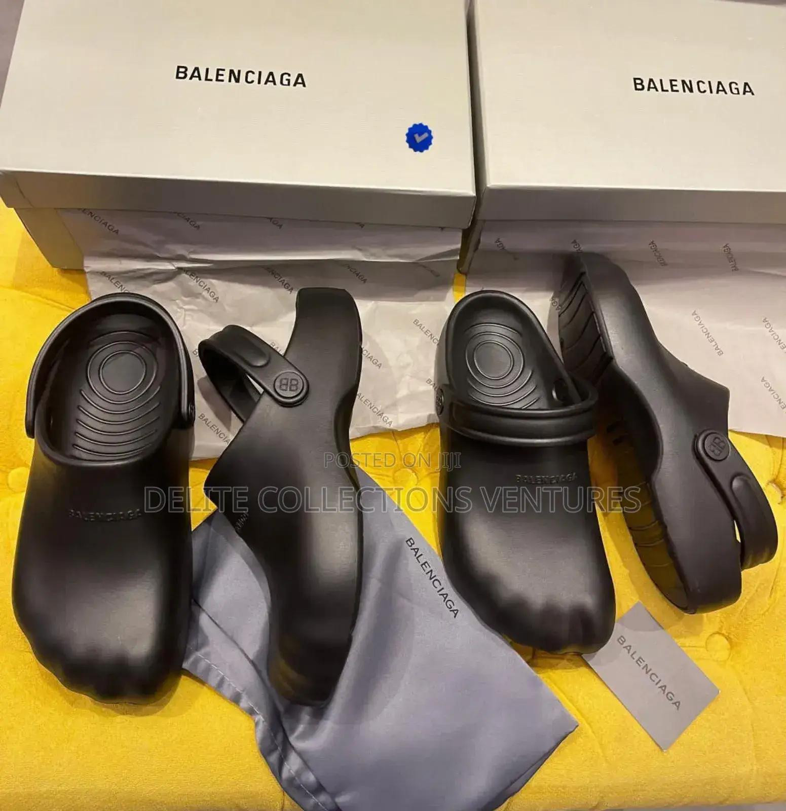 Balenciaga Sandals Available in Store* *Size : 40 - 46
