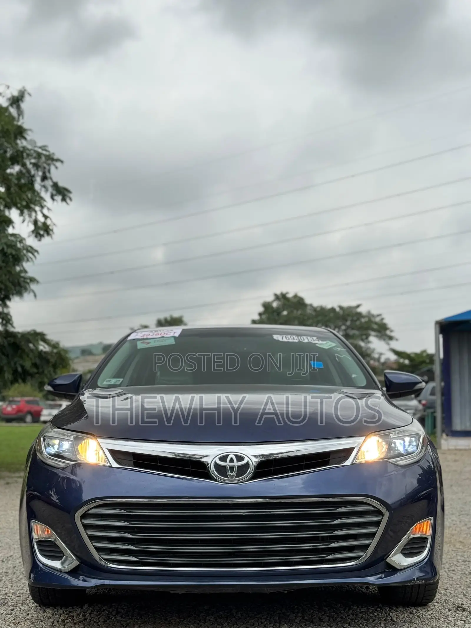 Toyota Avalon XLE Premium Sedan FWD (3.5L 6cyl 6A) 2013 Blue